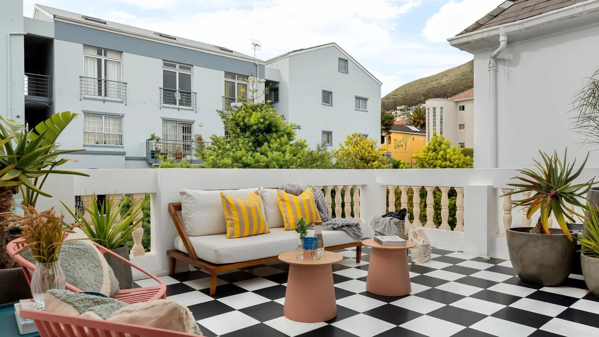 Neighbourgood Hill Hotel Cape Town